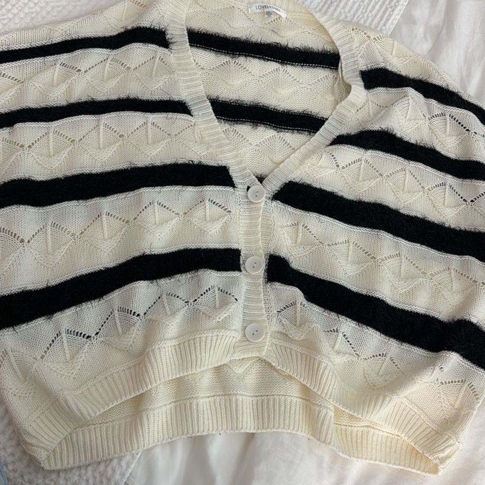Oversized Sweater - Picture 5 of 8